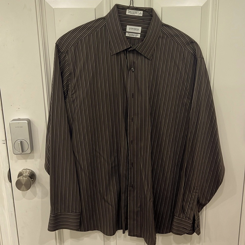 Concepts by Claiborne Men’s Dress Shirt